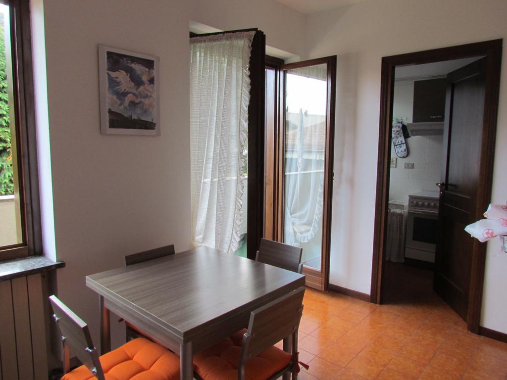 Appartamento Bilocale Dante Stresa Quarto foto